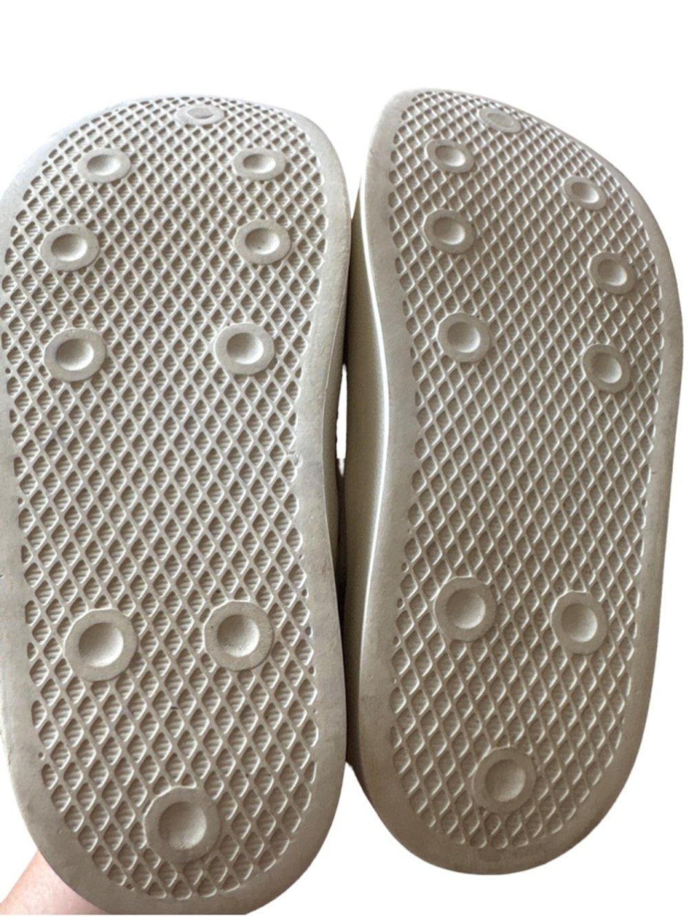 2022 adidas Puffylette 'Aluminium' - size 5 - Picture 7 of 7